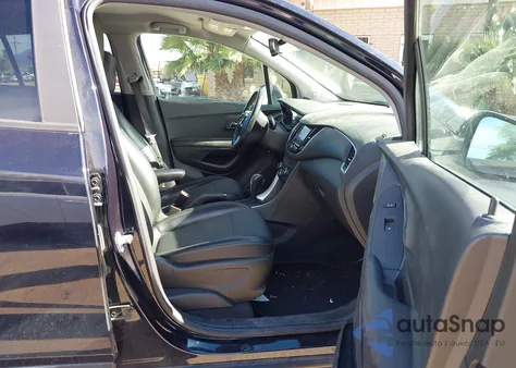 2022 Chevrolet Trax Awd Lt z USA, uszkodzony, nr VIN KL7CJPSM0NB541318